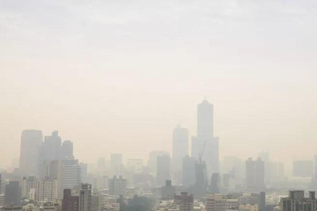 秋高氣燥，警惕“三手煙”！空氣凈化除濕機